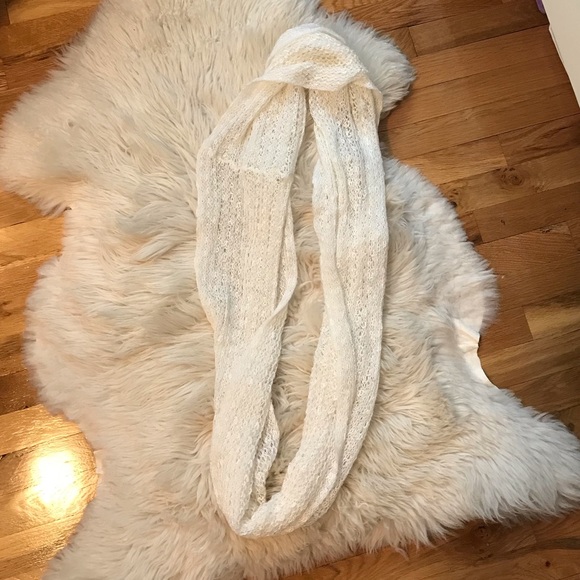 Set of 3 Scarves - Picture 7 of 7